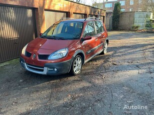 Продавам хечбек Renault Scenic на търг